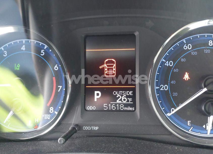 Photo 15 of 2019 Toyota Corolla LE (VIN 2T1BURHE8KC217841)