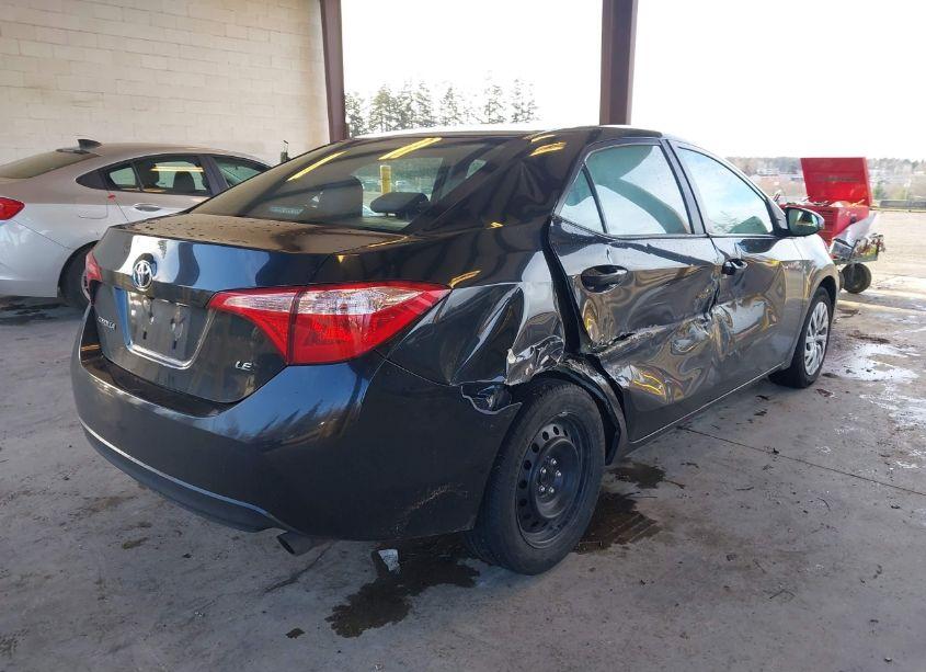Photo 4 of 2019 Toyota Corolla LE (VIN 2T1BURHE8KC220979)