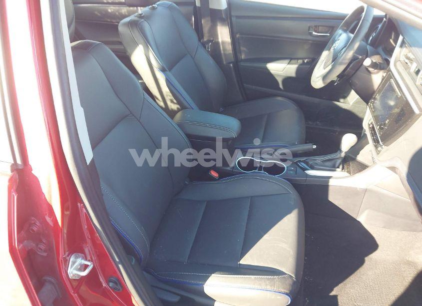 Photo 5 of 2019 Toyota Corolla XSE (VIN 2T1BURHE8KC221095)