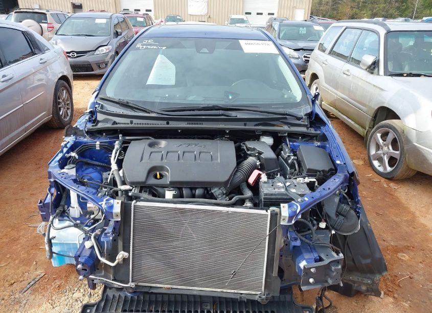 Photo 12 of 2019 Toyota Corolla L/LE/XLE/SE/XSE (VIN 2T1BURHE8KC224479)