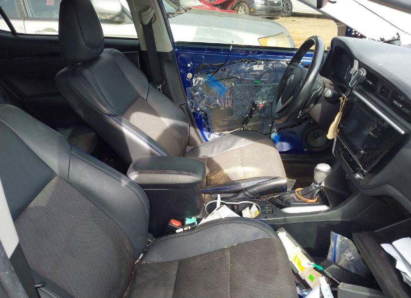 Photo 5 of 2019 Toyota Corolla L/LE/XLE/SE/XSE (VIN 2T1BURHE8KC224479)