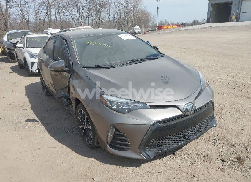 2019 Toyota Corolla SE (VIN 2T1BURHE8KC234462) main photo
