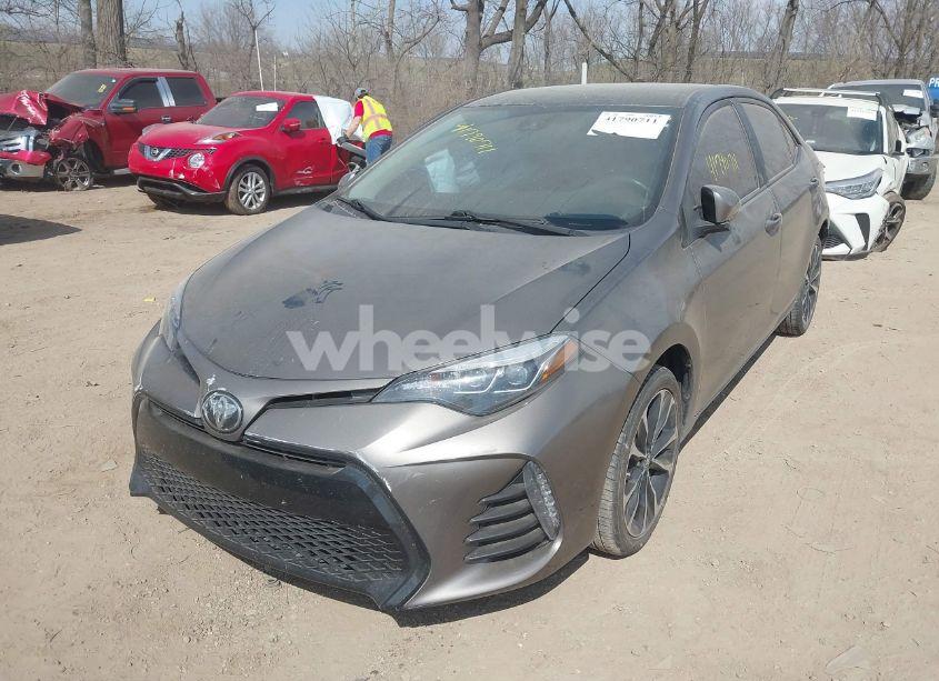 Photo 2 of 2019 Toyota Corolla SE (VIN 2T1BURHE8KC234462)
