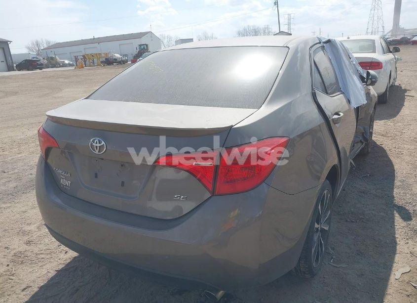 Photo 4 of 2019 Toyota Corolla SE (VIN 2T1BURHE8KC234462)