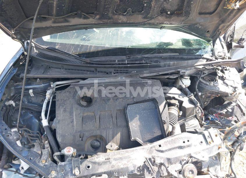 Photo 10 of 2019 Toyota Corolla LE (VIN 2T1BURHE8KC246806)