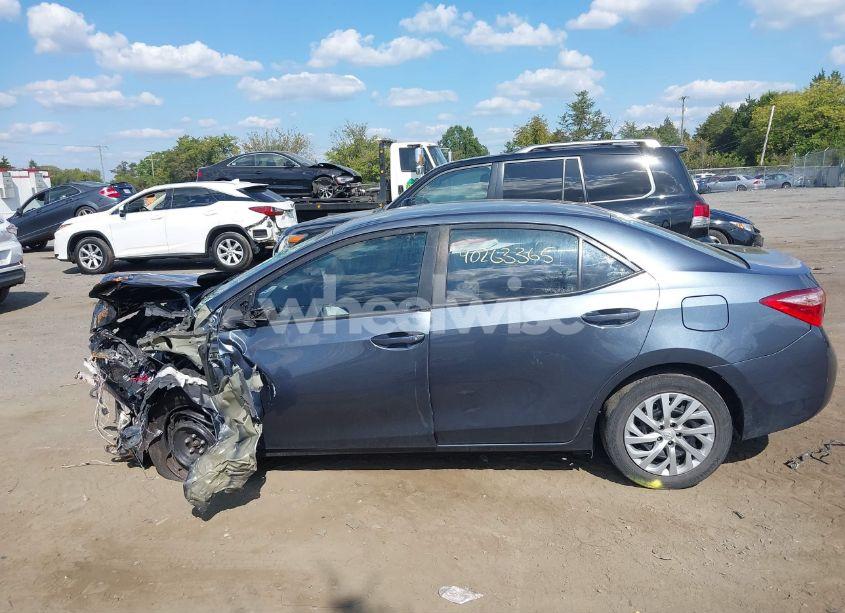 Photo 14 of 2019 Toyota Corolla LE (VIN 2T1BURHE8KC246806)