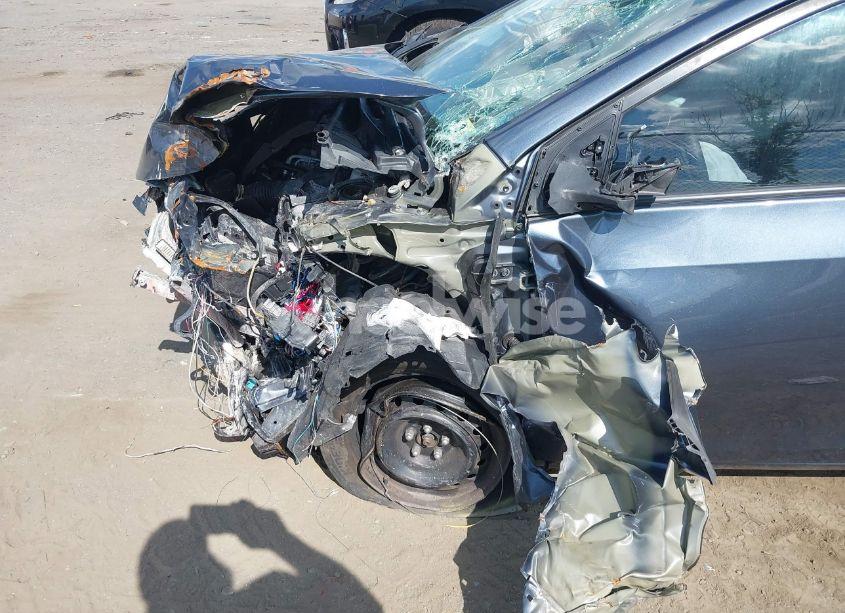 Photo 6 of 2019 Toyota Corolla LE (VIN 2T1BURHE8KC246806)