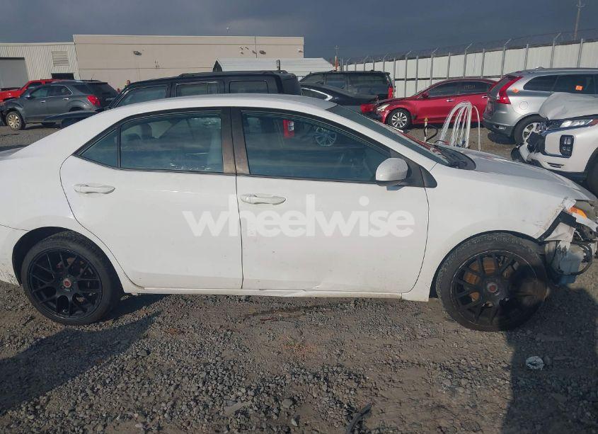 Photo 13 of 2014 Toyota Corolla L (VIN 2T1BURHE9EC038230)