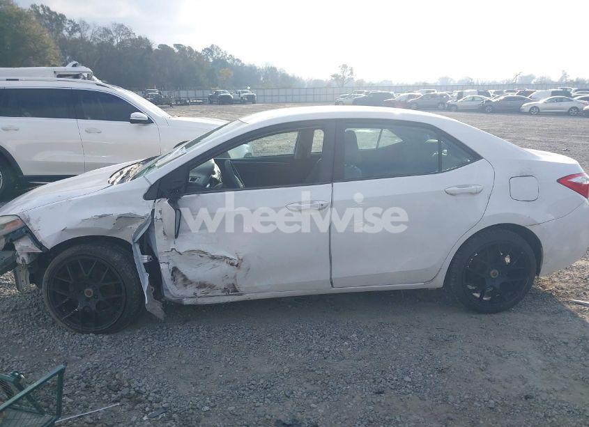 Photo 14 of 2014 Toyota Corolla L (VIN 2T1BURHE9EC038230)