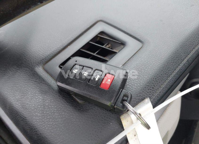 Photo 11 of 2014 Toyota Corolla L/LE/LE PLS/PRM/S/S PLS (VIN 2T1BURHE9EC061569)