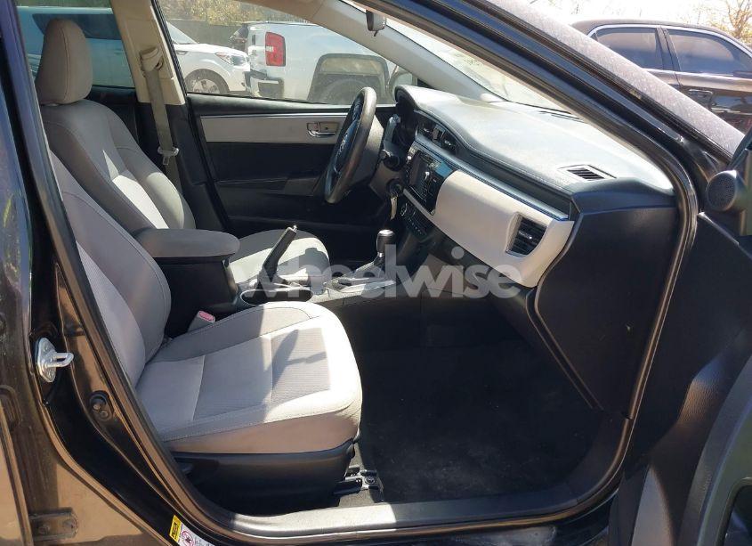 Photo 5 of 2014 Toyota Corolla LE (VIN 2T1BURHE9EC114139)
