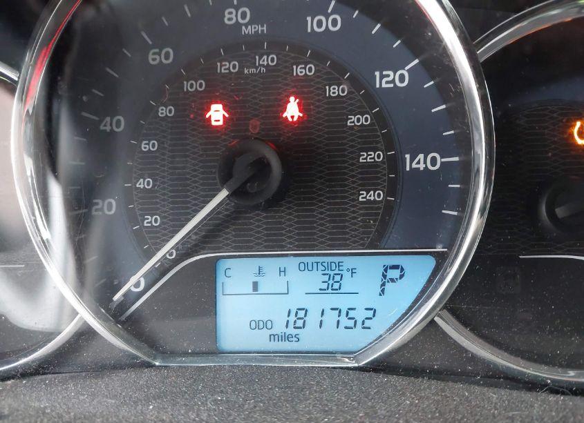 Photo 15 of 2014 Toyota Corolla LE (VIN 2T1BURHE9EC134889)