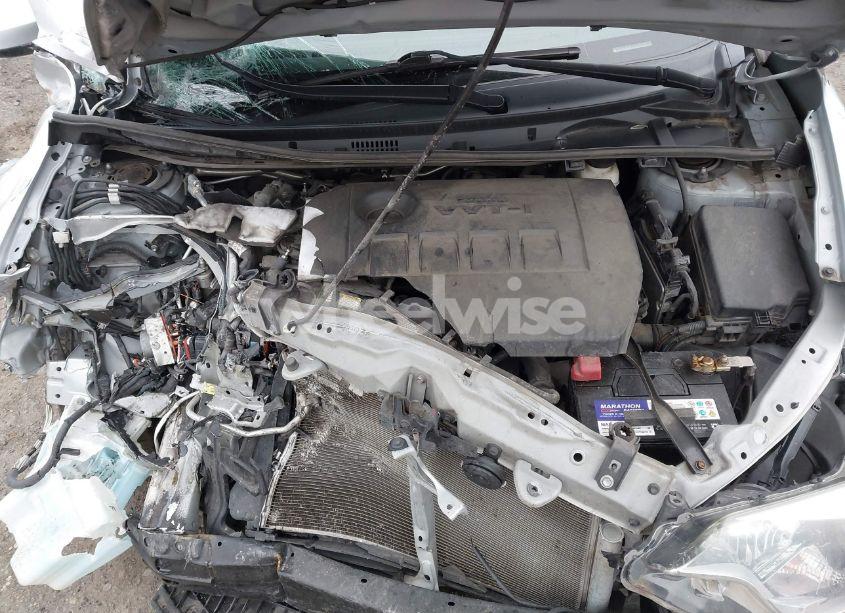 Photo 10 of 2014 Toyota Corolla LE (VIN 2T1BURHE9EC143754)