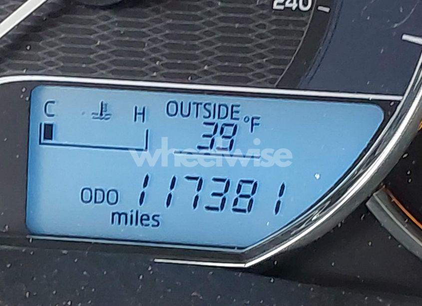 Photo 15 of 2014 Toyota Corolla LE (VIN 2T1BURHE9EC143754)