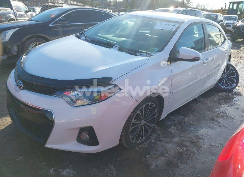 Photo 2 of 2014 Toyota Corolla L/LE/LE PLS/PRM/S/S PLS (VIN 2T1BURHE9EC158951)