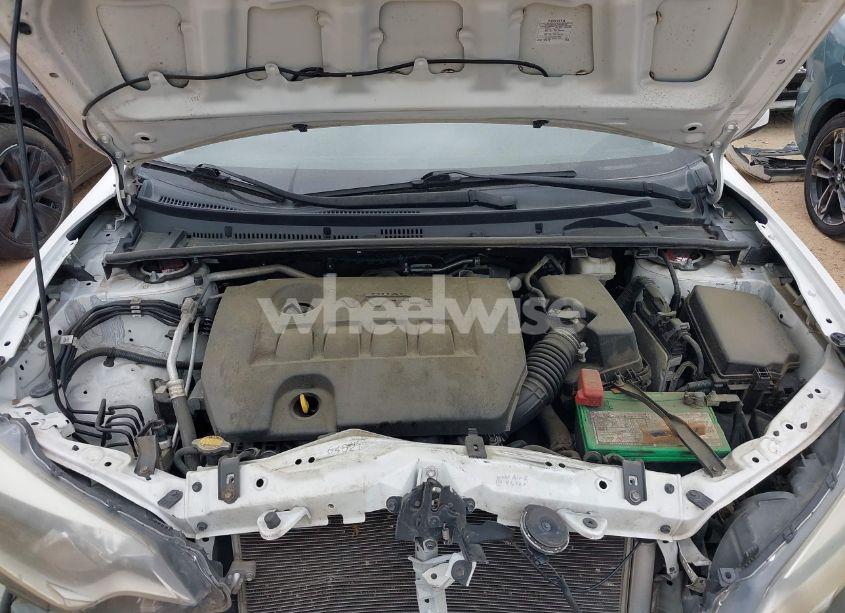 Photo 10 of 2014 Toyota Corolla LE (VIN 2T1BURHE9EC185633)