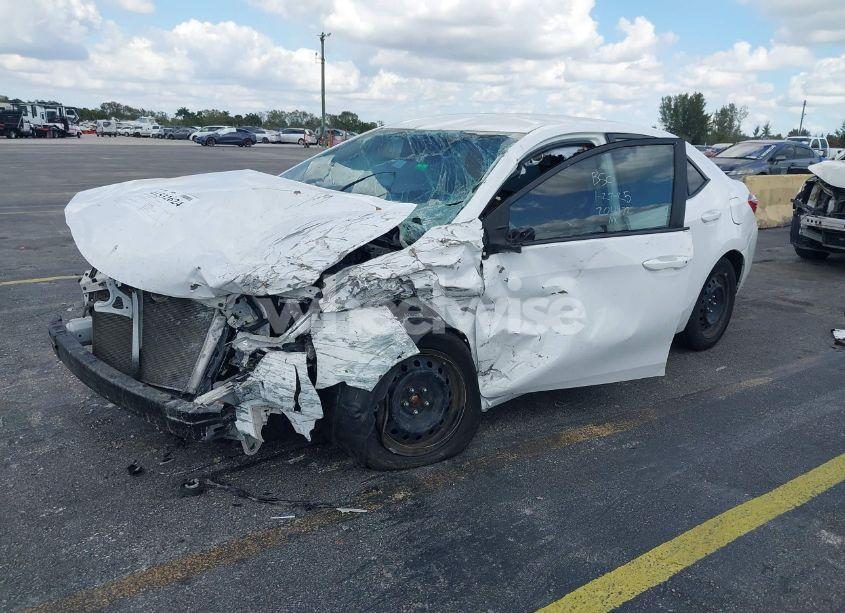 Photo 2 of 2014 Toyota Corolla LE (VIN 2T1BURHE9EC204472)