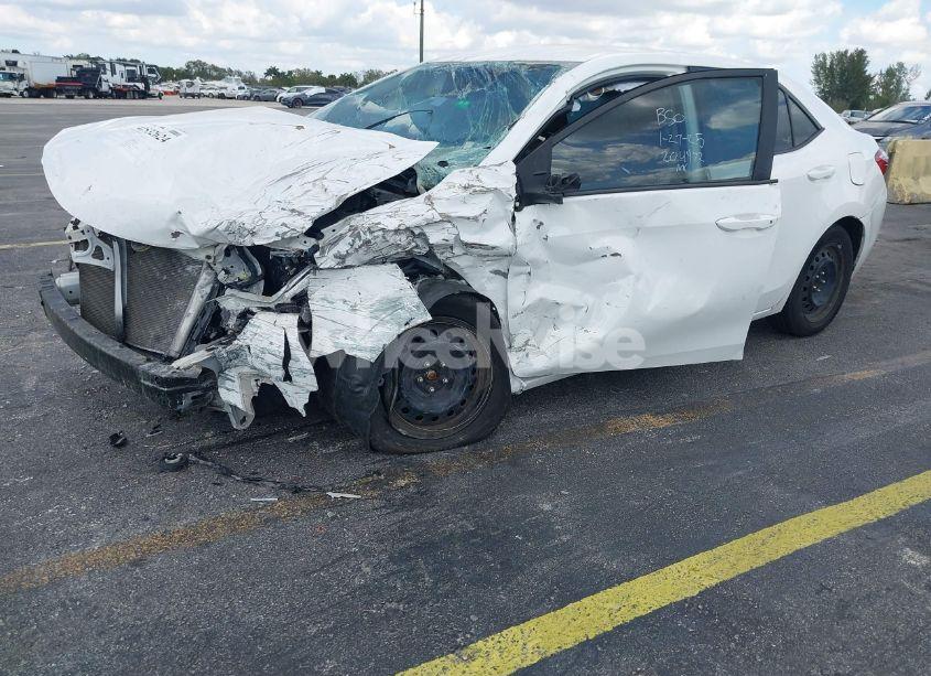 Photo 6 of 2014 Toyota Corolla LE (VIN 2T1BURHE9EC204472)