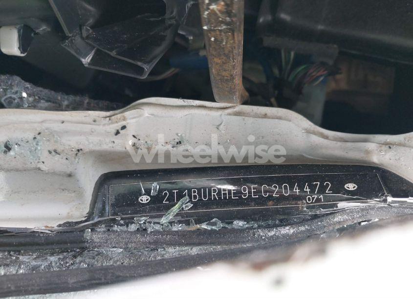 Photo 9 of 2014 Toyota Corolla LE (VIN 2T1BURHE9EC204472)