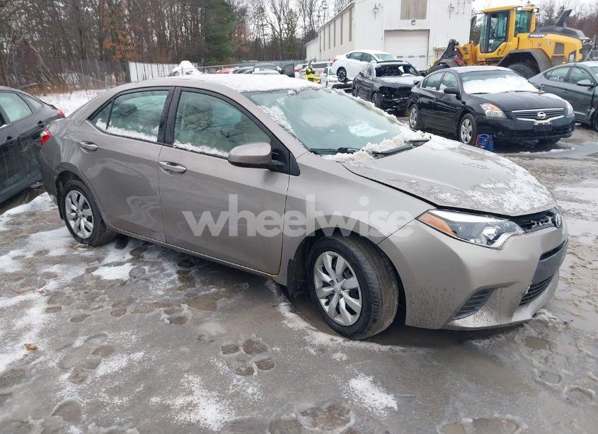 2015 Toyota Corolla L/LE/LE PLS/PRM/S/S PLS (VIN 2T1BURHE9FC293963) main photo