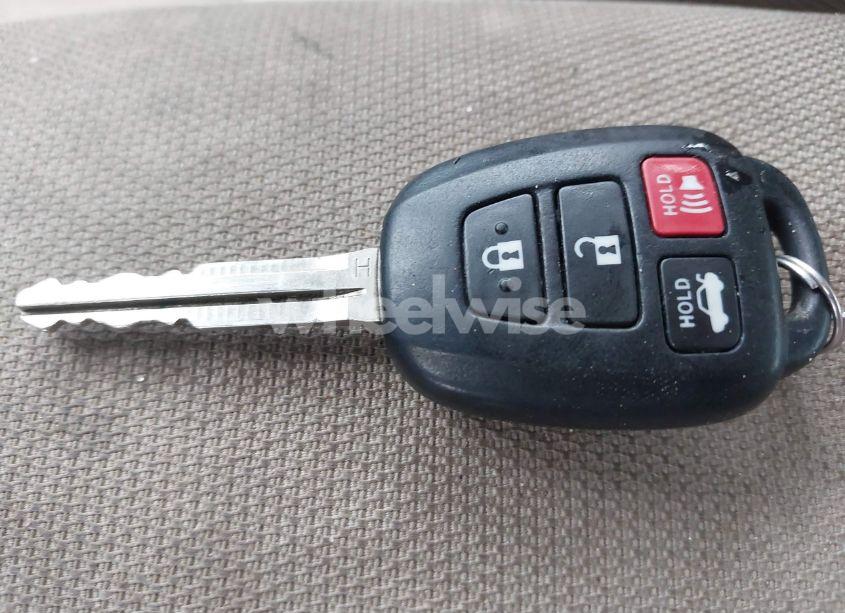 Photo 11 of 2015 Toyota Corolla L/LE/LE PLS/PRM/S/S PLS (VIN 2T1BURHE9FC293963)