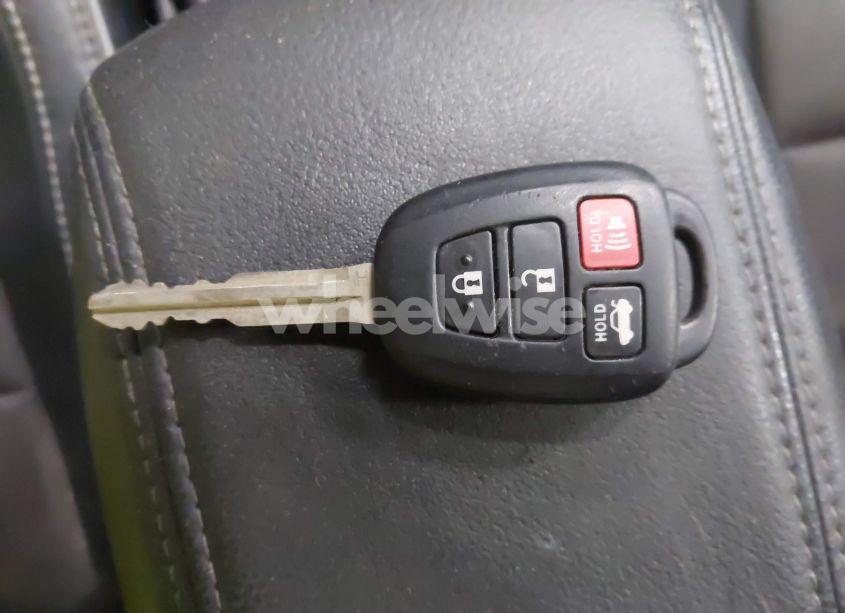 Photo 11 of 2015 Toyota Corolla S PLUS (VIN 2T1BURHE9FC318067)