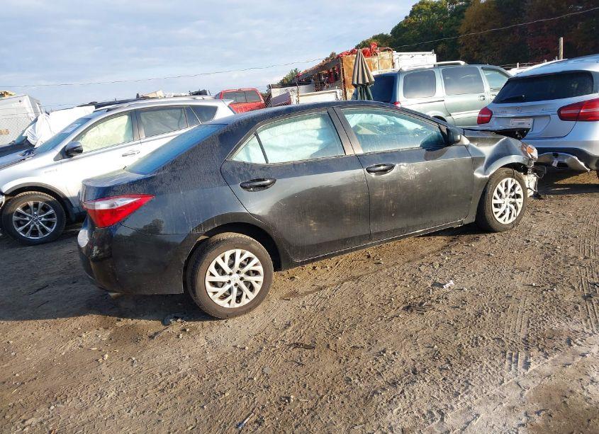 Photo 4 of 2015 Toyota Corolla LE (VIN 2T1BURHE9FC321888)