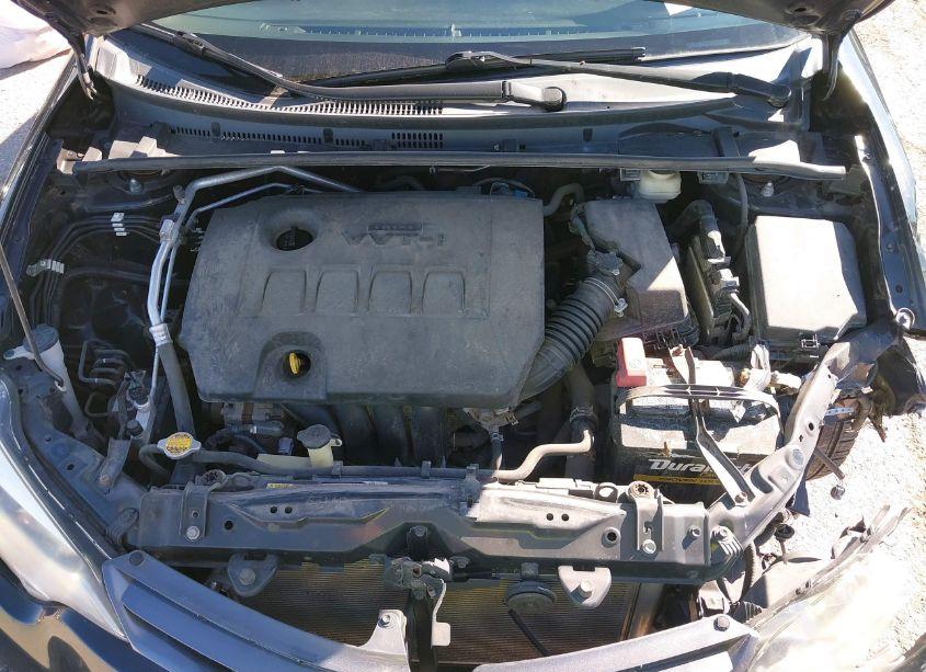 Photo 10 of 2015 Toyota Corolla LE (VIN 2T1BURHE9FC332471)