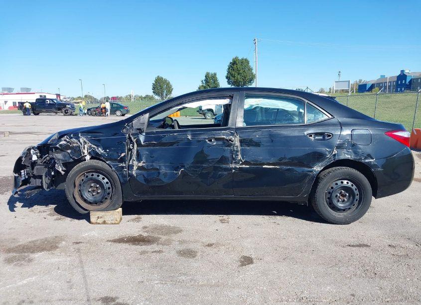 Photo 14 of 2015 Toyota Corolla LE (VIN 2T1BURHE9FC332471)