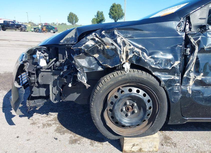 Photo 17 of 2015 Toyota Corolla LE (VIN 2T1BURHE9FC332471)