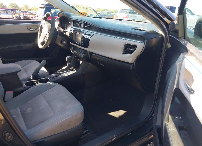 Photo 5 of 2015 Toyota Corolla LE (VIN 2T1BURHE9FC332471)