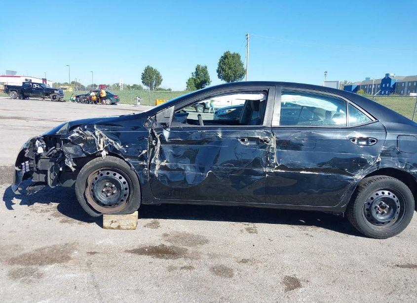 Photo 6 of 2015 Toyota Corolla LE (VIN 2T1BURHE9FC332471)