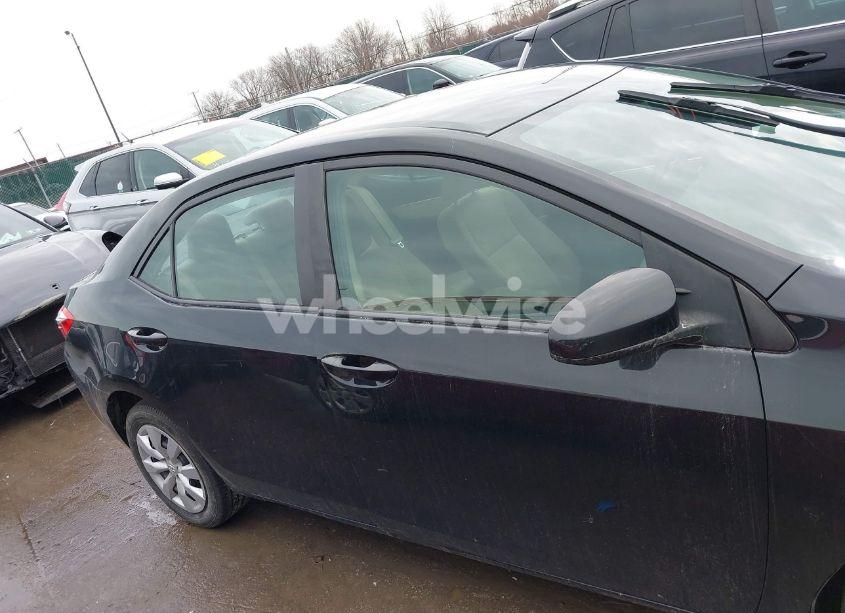 Photo 13 of 2015 Toyota Corolla LE (VIN 2T1BURHE9FC335953)