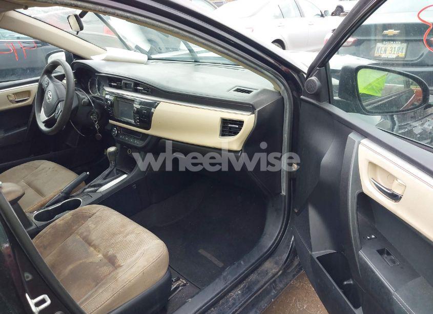 Photo 5 of 2015 Toyota Corolla LE (VIN 2T1BURHE9FC335953)