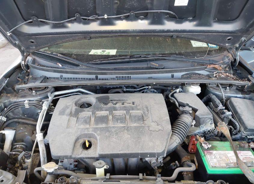 Photo 10 of 2015 Toyota Corolla L (VIN 2T1BURHE9FC346953)