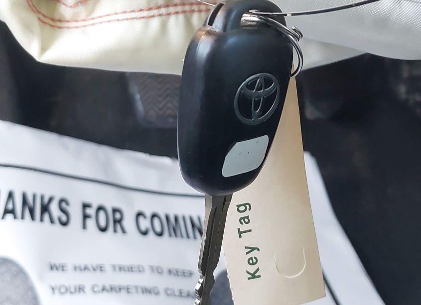 Photo 11 of 2015 Toyota Corolla LE (VIN 2T1BURHE9FC378009)