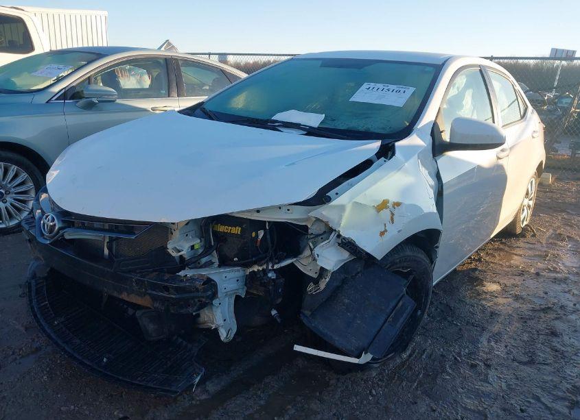 Photo 2 of 2015 Toyota Corolla LE (VIN 2T1BURHE9FC378009)