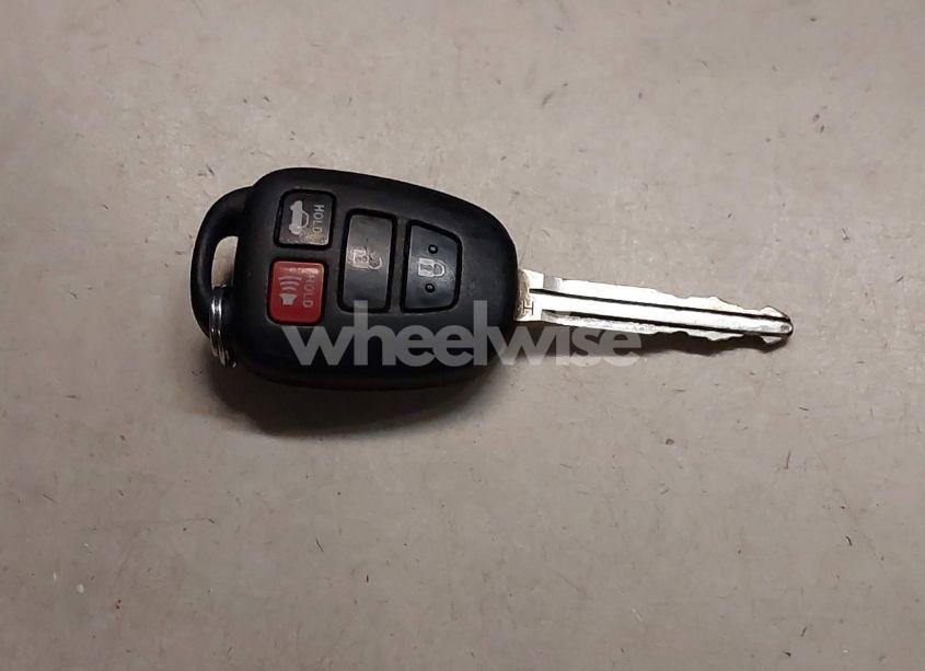 Photo 11 of 2015 Toyota Corolla S PLUS (VIN 2T1BURHE9FC412031)