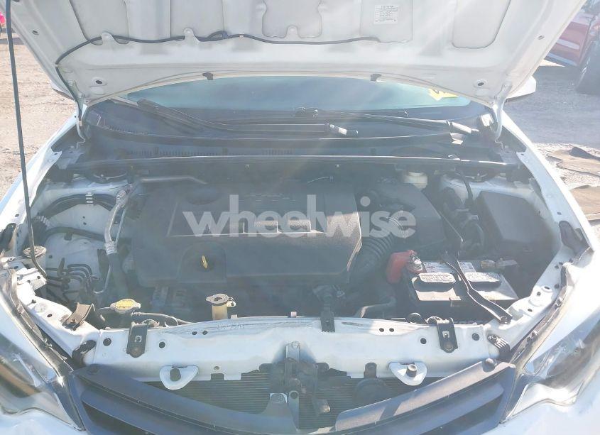 Photo 10 of 2015 Toyota Corolla LE (VIN 2T1BURHE9FC426477)