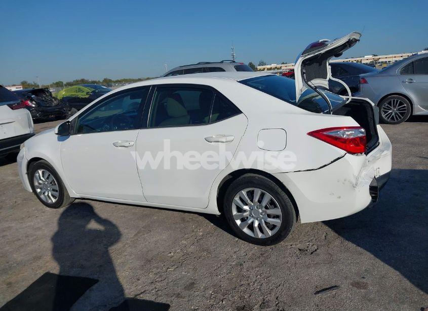 Photo 14 of 2015 Toyota Corolla LE (VIN 2T1BURHE9FC426477)