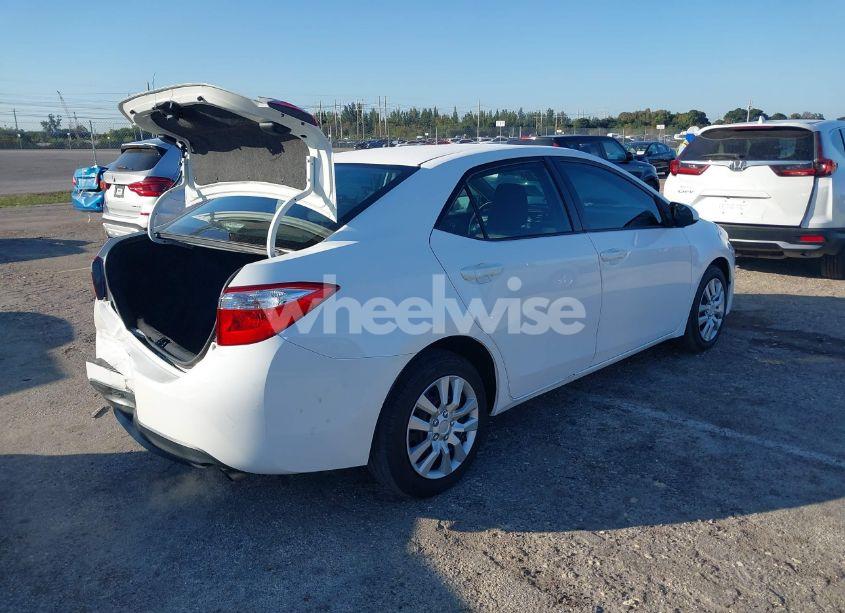 Photo 4 of 2015 Toyota Corolla LE (VIN 2T1BURHE9FC426477)