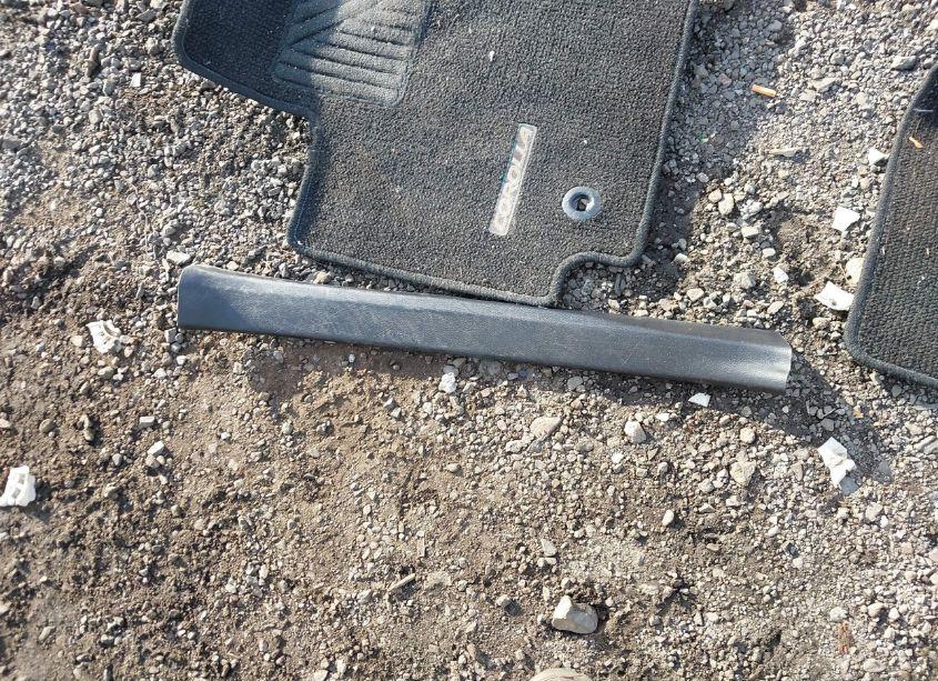 Photo 12 of 2015 Toyota Corolla LE (VIN 2T1BURHE9FC429931)