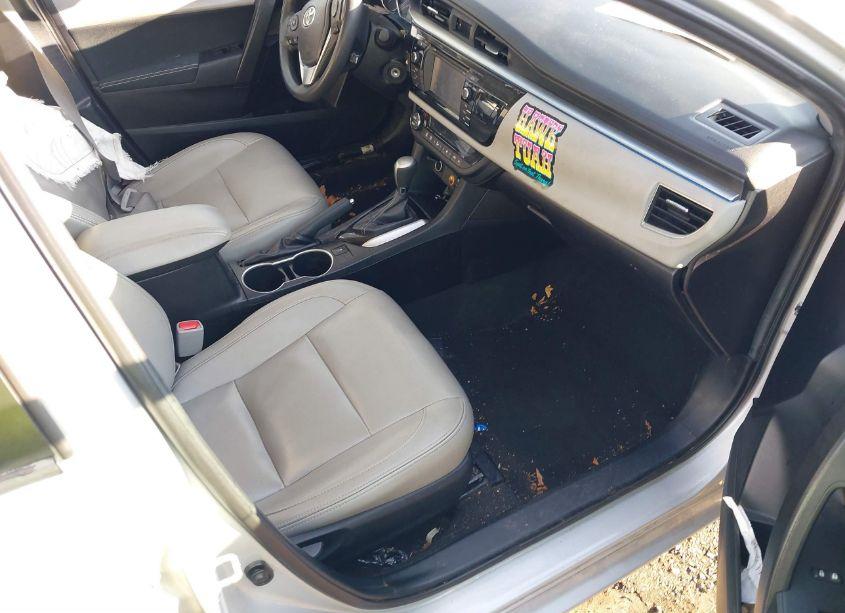 Photo 5 of 2015 Toyota Corolla LE (VIN 2T1BURHE9FC429931)