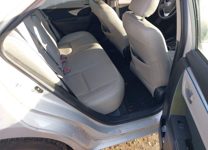 Photo 8 of 2015 Toyota Corolla LE (VIN 2T1BURHE9FC429931)