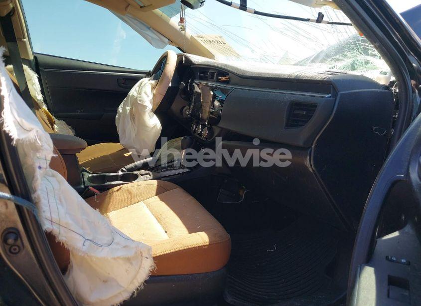 Photo 5 of 2015 Toyota Corolla L (VIN 2T1BURHE9FC432666)