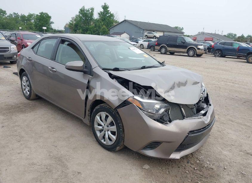 2015 Toyota Corolla LE (VIN 2T1BURHE9FC458278) main photo