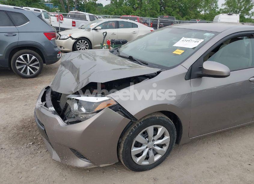 Photo 6 of 2015 Toyota Corolla LE (VIN 2T1BURHE9FC458278)