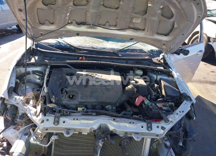 Photo 10 of 2015 Toyota Corolla L (VIN 2T1BURHE9FC462962)