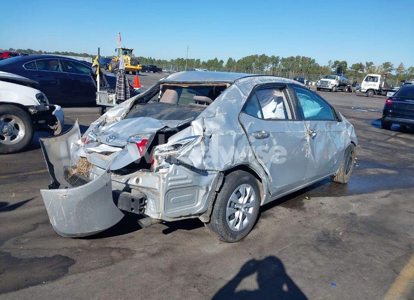 Photo 4 of 2015 Toyota Corolla L (VIN 2T1BURHE9FC462962)