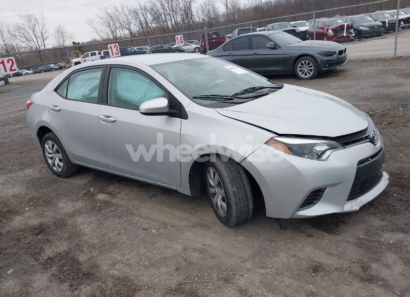 2015 Toyota Corolla LE (VIN 2T1BURHE9FC467210) main photo